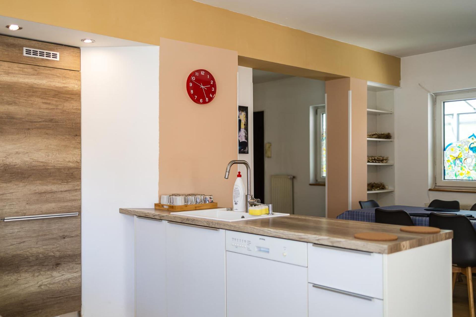 Center Penthouse - Huge Terrace And Free Parking - Tram/metro - Ac Apartamento